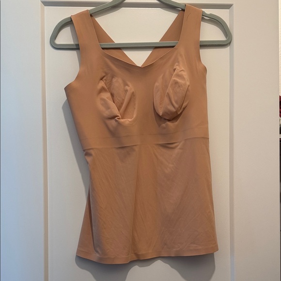 Evelyn & Bobbie Other - Evelyn and Bobbie Defy Tank Top (NO PADS) L
